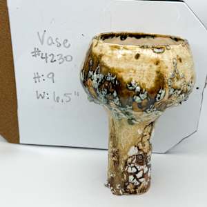 Challis Shaped Vase by Rumiko "Rumi"  Tsuda Estate, Image 2.