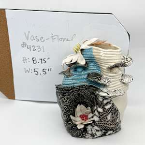 Garden Vase by Rumiko "Rumi"  Tsuda Estate, Image 2.