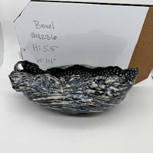 Bowl by Rumiko "Rumi"  Tsuda Estate, Image 1.