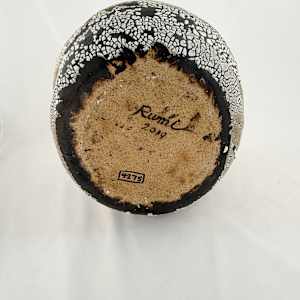 Vase by Rumiko "Rumi"  Tsuda Estate, Image 2.