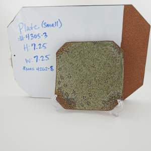 Small Plate 4305-3 by Rumiko "Rumi"  Tsuda Estate, Image 1.