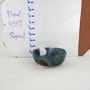 Bowl by Rumiko "Rumi"  Tsuda Estate, Image 1.