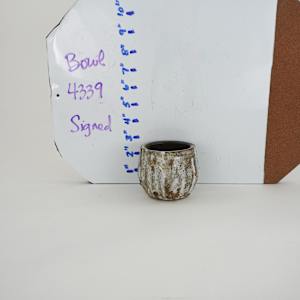 Bowl by Rumiko "Rumi"  Tsuda Estate, Image 1.