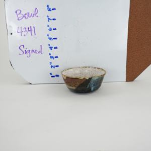 Bowl by Rumiko "Rumi"  Tsuda Estate, Image 1.