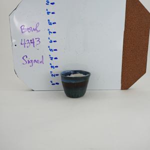 Bowl by Rumiko "Rumi"  Tsuda Estate, Image 1.