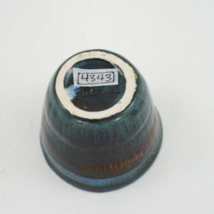 Bowl by Rumiko "Rumi"  Tsuda Estate, Image 4.