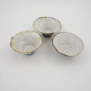 Bowl Set by Rumiko "Rumi"  Tsuda Estate, Image 2.