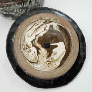 Urn by Rumiko "Rumi"  Tsuda Estate, Image 3.