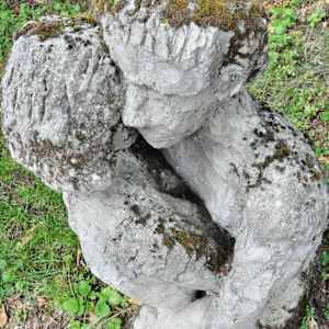 l'Embrace by Richard Lyons  Image: a close-up view