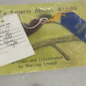Let's Learn About Birds by Shelley Crouch 
