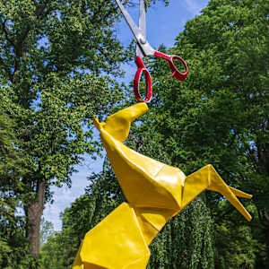 Balancing Act by Kevin Box Studio  Image: Missouri Botanical Garden