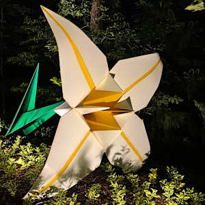 Consider the Lily (w/stem) by Kevin Box Studio, Image 2.