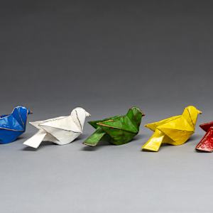 Bird in the Hand mini by Kevin Box Studio 