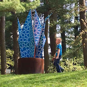 Blooming Stars by Kevin Box Studio, Image 4.