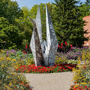 Botanical Peace by Kevin Box Studio  Image: Dow Gardens 2019