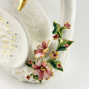 Capodimonte Ceramic Swan w/ Attached Flowers 