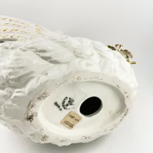 Capodimonte Ceramic Swan w/ Attached Flowers 