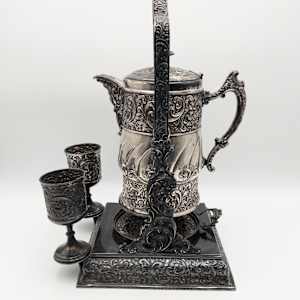 Antique Rogers Smith & Co. Silver Plated Tilt Water Pitcher With Goblets - Quadruple Silver 