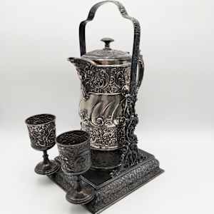 Antique Rogers Smith & Co. Silver Plated Tilt Water Pitcher With Goblets - Quadruple Silver 