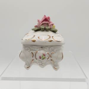 DRESDEN Capodimonte  Porcelain Lidded Powder Jar & Trinket Box  w/ Attached Flowers 