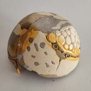 Whisper II by Philippa Mollet 