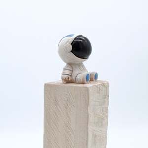 Explorer Baby (sitzend) by Philipp Liehr, Image 3.