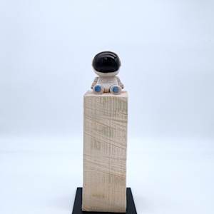 Explorer Baby (sitzend) by Philipp Liehr, Image 6.