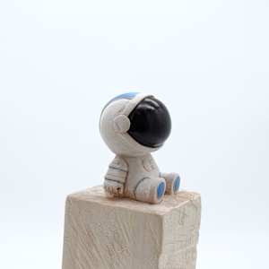 Explorer Baby (sitzend) by Philipp Liehr, Image 8.