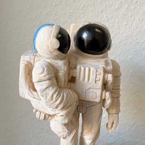Astronaut mit Kind by Philipp Liehr, Image 3.