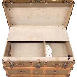 Large Steamer Trunk, Image 12.