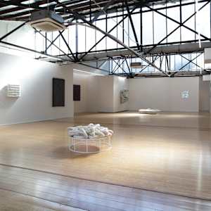 Between (H2/3 - 60) by danimarti 