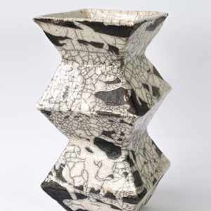 Vase / Objekt aus Ton /  Einzelstück Raku by Vasiliki Furian, Image 1.