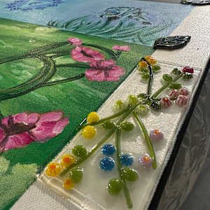 The Chakra Crew Collaboration by Jennifer C.  Pierstorff  Image: Michelle Landl Glass Closeup