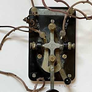 Transmitting 1 by Ann Jones-Weinstock, Image 2.