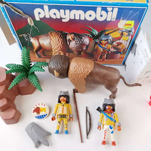 Playmobil Bison Herd  Image: Native American Bison Hunter set 3874