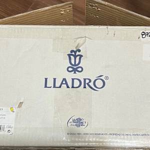 Lladró American Bison (Prototype) Model #8723, Gres Series, Never Released for Production 