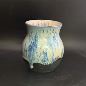 Avalanche short vase by Nicole Nalbach, Image 1.