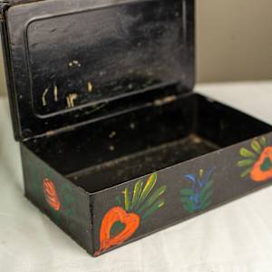 Hand Painted Box, Image 7.