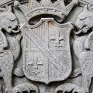 Griffin Plaque 46.5" 