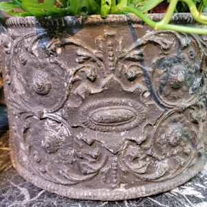 Foliate English Lead Planter with Lid 