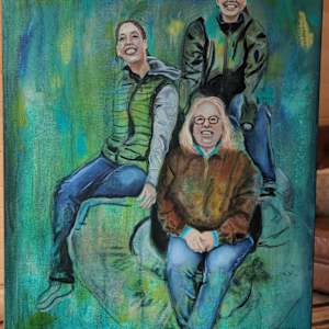 Mom and daughters by Hanna Bordewijk  Image: getting there