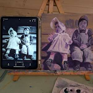 Betty Ann by Hanna Bordewijk  Image: Painting next to original photo.