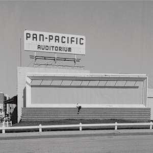 LA Street 14 by Raphael Warshaw