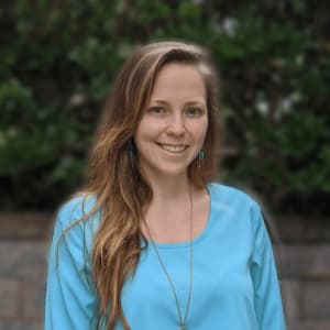 Picture of artist Ashley Harrington