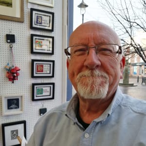 Picture of artist Bob Walsh