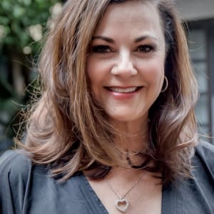 Picture of artist Susan Butterfly-Ebert