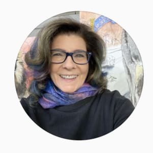 Picture of artist Lynette K. Henderson