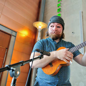 Picture of artist Marshall Vosler