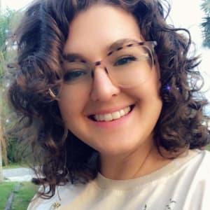 Picture of artist Rebekah Baker