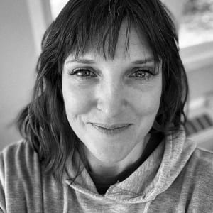 Picture of artist Lisa Becker